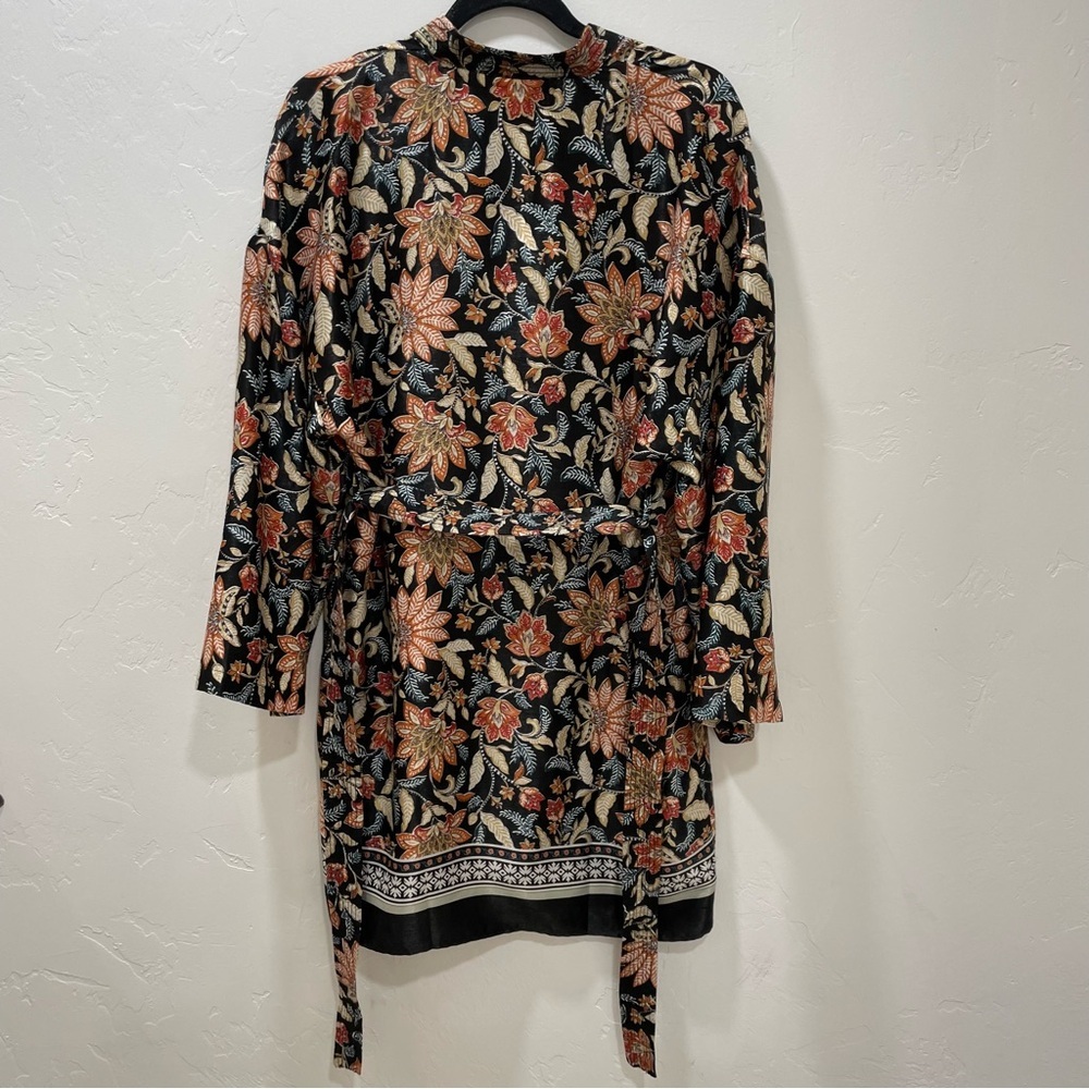 NWT MNG Mango Kimono Long Sleeve Satin Finish Floral Women's Small 4 - Picture 10 of 15